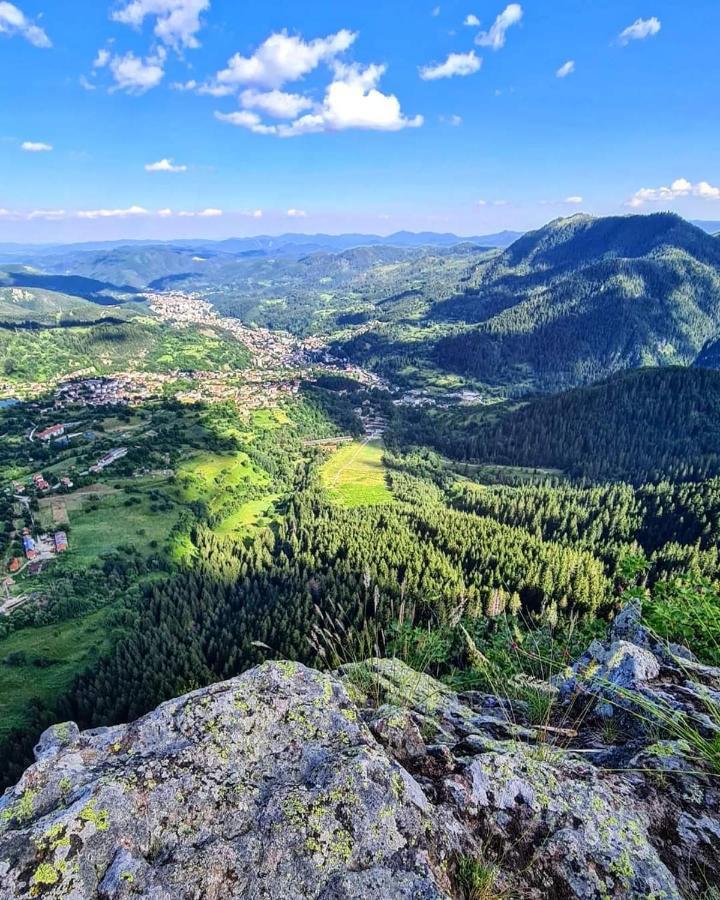 "Моето Любимо Място", Смолянски Езера - "My Favorite Place", Smolyan Lakes Ngoại thất bức ảnh